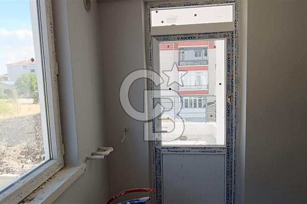 AKYURTTA SIFIR BİNADA CADDE CEPHELİ GENİŞ 3+1 DAİRE