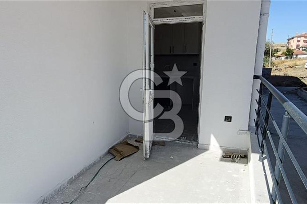 AKYURTTA SIFIR BİNADA CADDE CEPHELİ GENİŞ 3+1 DAİRE