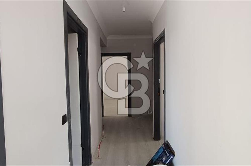 AKYURTTA SIFIR BİNADA CADDE CEPHELİ GENİŞ 3+1 DAİRE
