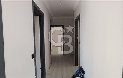 AKYURTTA SIFIR BİNADA CADDE CEPHELİ GENİŞ 3+1 DAİRE