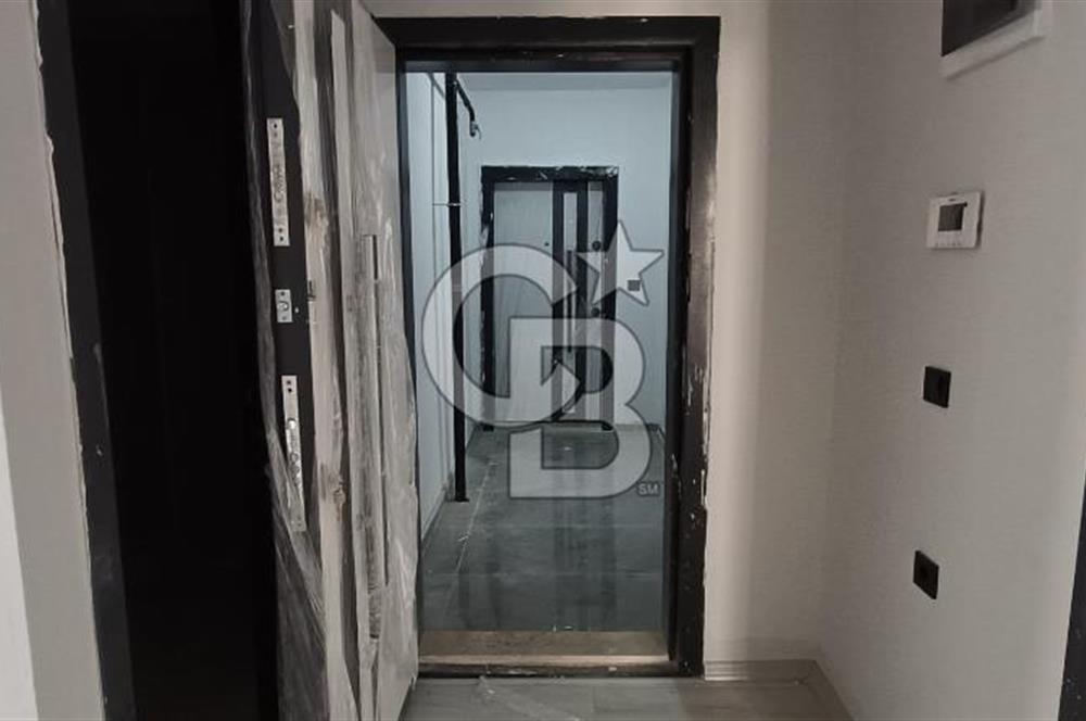 AKYURTTA SIFIR BİNADA CADDE CEPHELİ GENİŞ 3+1 DAİRE