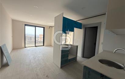 ÇİFTLİKKÖY ÇİFTLİK MAHALLESİ ŞURA SİTESİ’NDE SATILIK 1+1 ARA KAT DAİRE