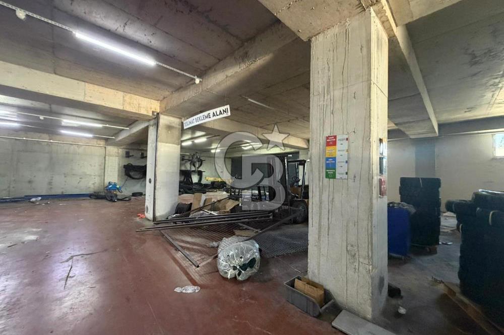 Büyükçekmece Karaağaç'ta 2500m2 arsa içinde 1650m2 kiralık depo