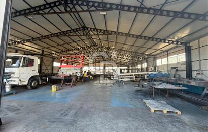 Büyükçekmece Karaağaç'ta 2500m2 arsa içinde 1650m2 kiralık depo