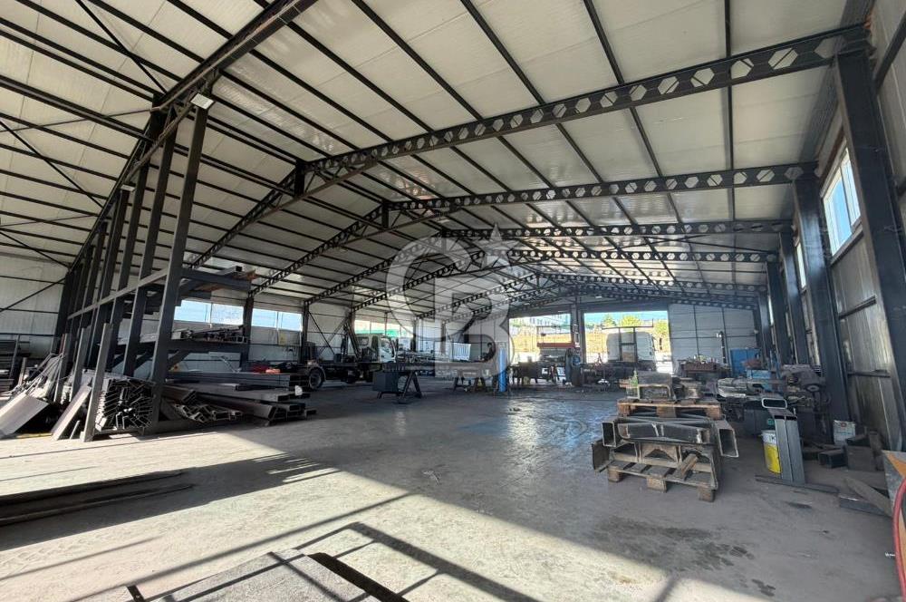 Büyükçekmece Karaağaç'ta 2500m2 arsa içinde 1650m2 kiralık depo