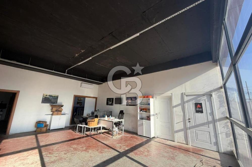 Büyükçekmece Karaağaç'ta 2500m2 arsa içinde 1650m2 kiralık depo