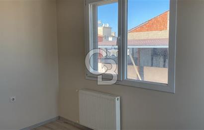 Menderes Cüneytbey'de Satılık Geniş Aydınlık 3+1 Daire