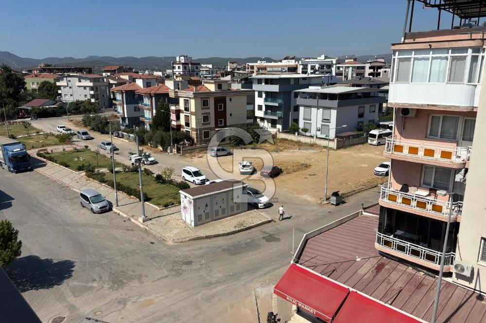 Menderes Cüneytbey'de Satılık Geniş Aydınlık 3+1 Daire