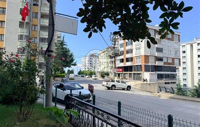 YILDIZLI 'da Deniz Manzaralı Muhteşem Konumlu 3+1 Fırsat Daire !