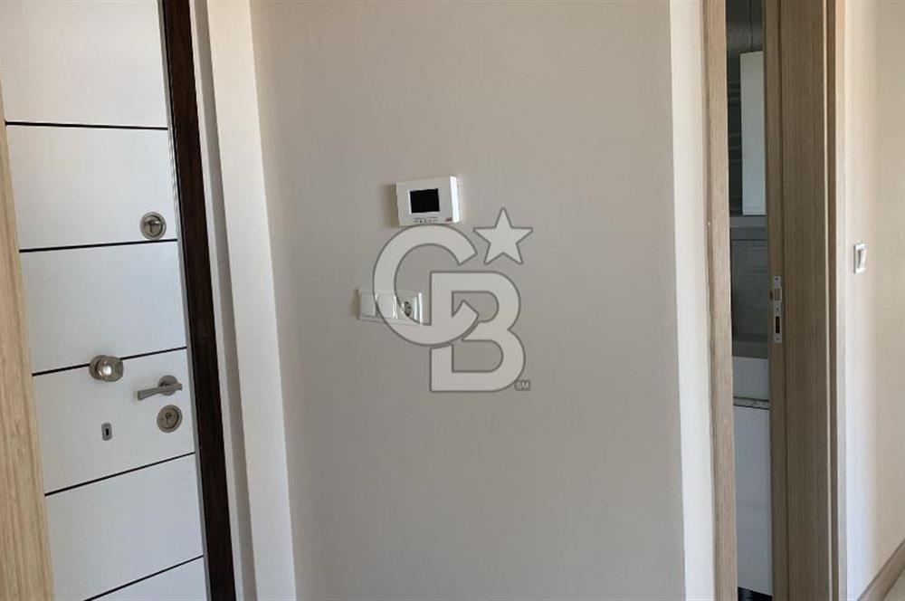 Menderes Cüneytbey'de Satılık Geniş Aydınlık 3+1 Daire