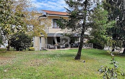 ÇAVUŞBAŞI BAKLACI’DA 3.000 M² ARSA İÇERİSİNDE EŞYALI, TİCARİ KULLANIMA UYGUN VİLLA
