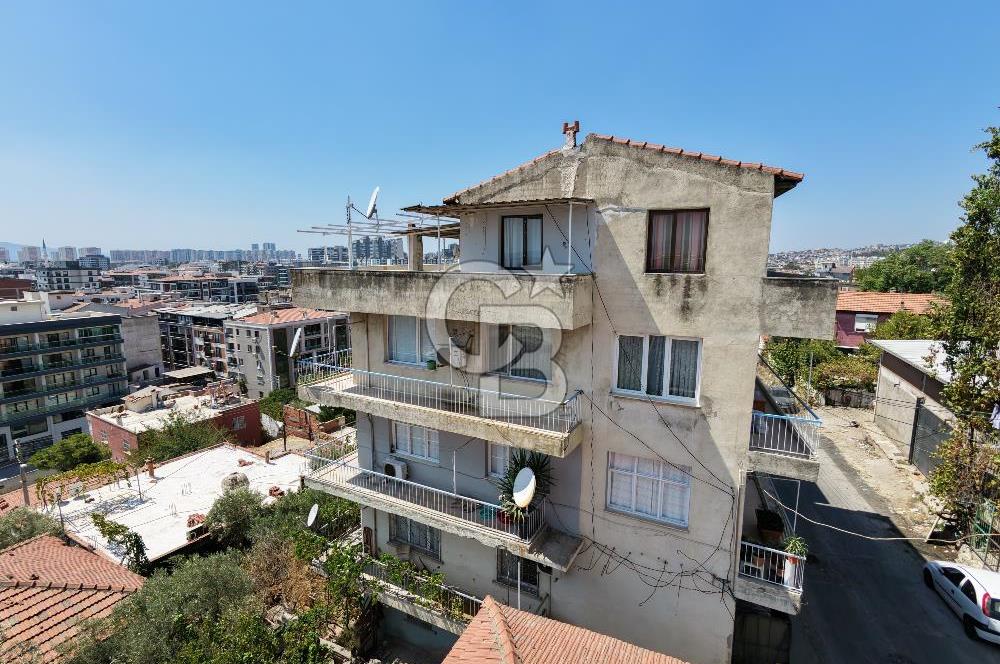 KARŞIYAKA CUMHURİYETTE SATILIK 3+1 / FİYAT DÜŞTÜ.