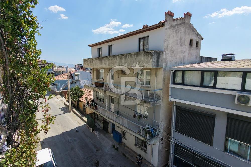KARŞIYAKA CUMHURİYETTE SATILIK 3+1 / FİYAT DÜŞTÜ.