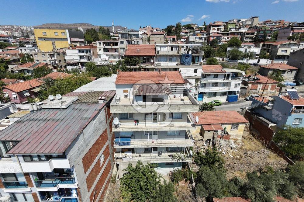 KARŞIYAKA CUMHURİYETTE SATILIK 3+1 / FİYAT DÜŞTÜ.
