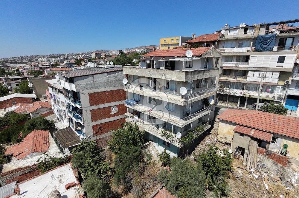 KARŞIYAKA CUMHURİYETTE SATILIK 3+1 / FİYAT DÜŞTÜ.
