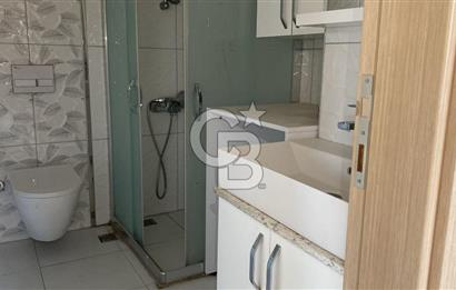 Menderes Cüneytbey'de Satılık Geniş Aydınlık 3+1 Daire