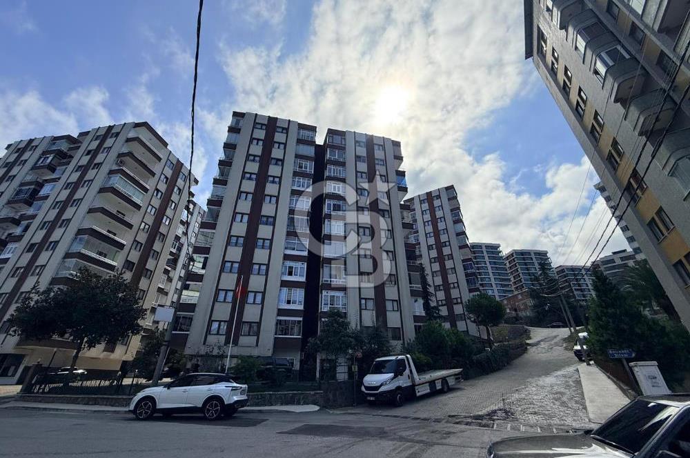 YILDIZLI 'da Deniz Manzaralı Muhteşem Konumlu 3+1 Fırsat Daire !