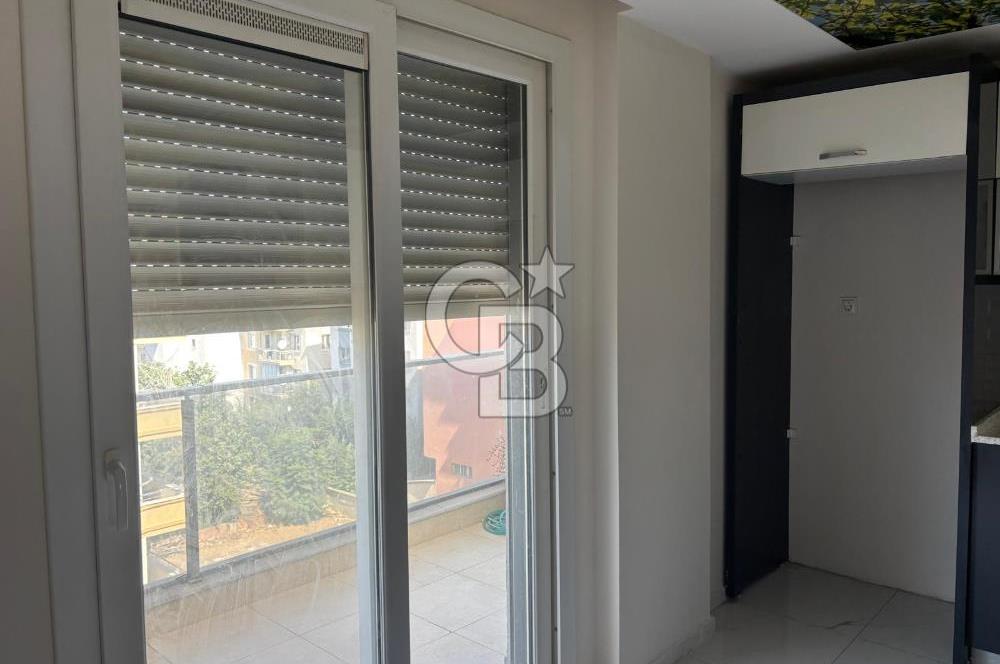 Menderes Cüneytbey'de Satılık Geniş Aydınlık 3+1 Daire