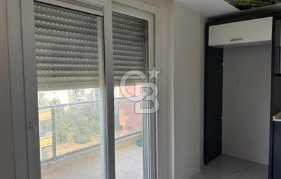 Menderes Cüneytbey'de Satılık Geniş Aydınlık 3+1 Daire