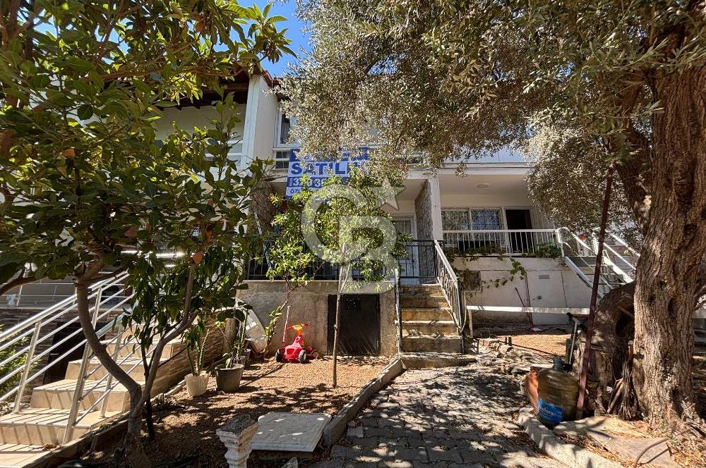 İzmir Yeni Foça Doktorlar Sitesi Satılık 2+1 Dubleks Villa CB PH