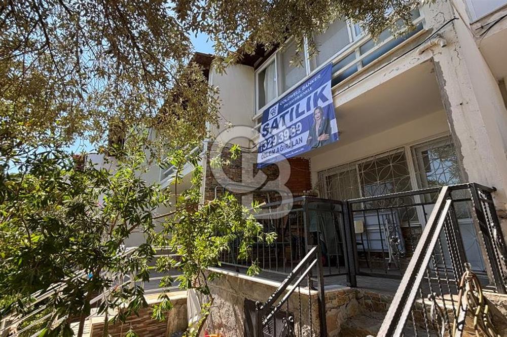 İzmir Yeni Foça Doktorlar Sitesi Satılık 2+1 Dubleks Villa CB PH