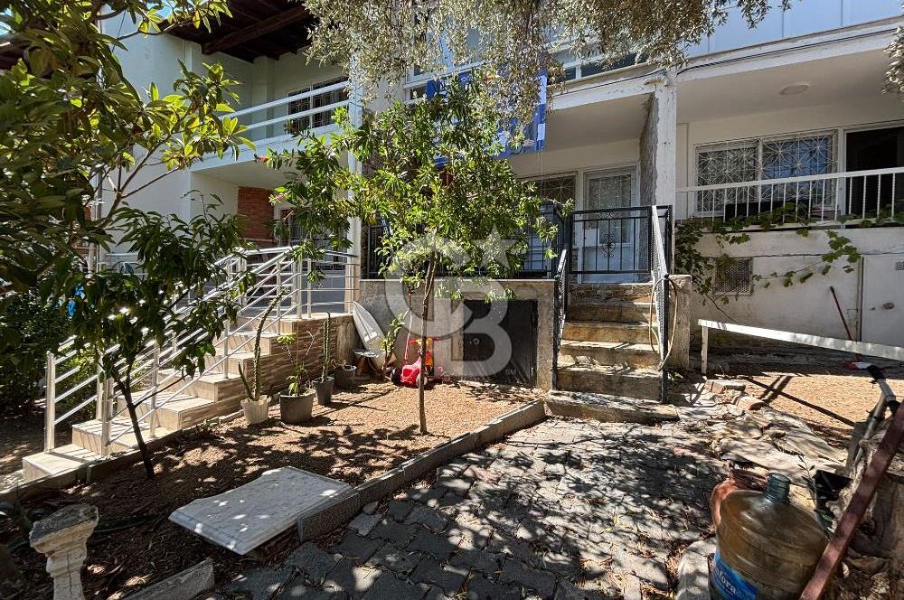 İzmir Yeni Foça Doktorlar Sitesi Satılık 2+1 Dubleks Villa CB PH
