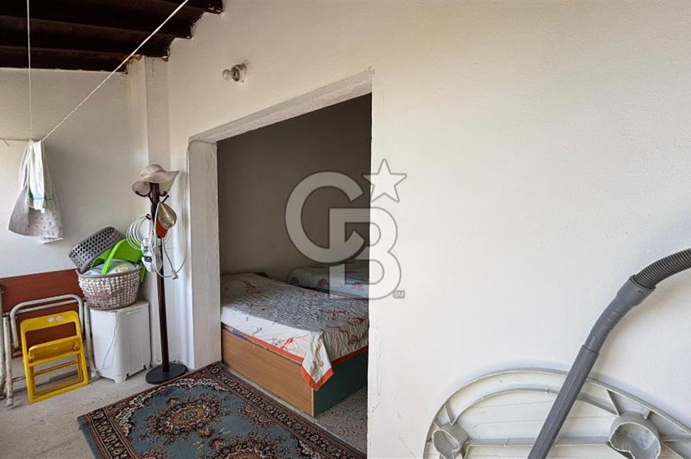 İzmir Yeni Foça Doktorlar Sitesi Satılık 2+1 Dubleks Villa CB PH