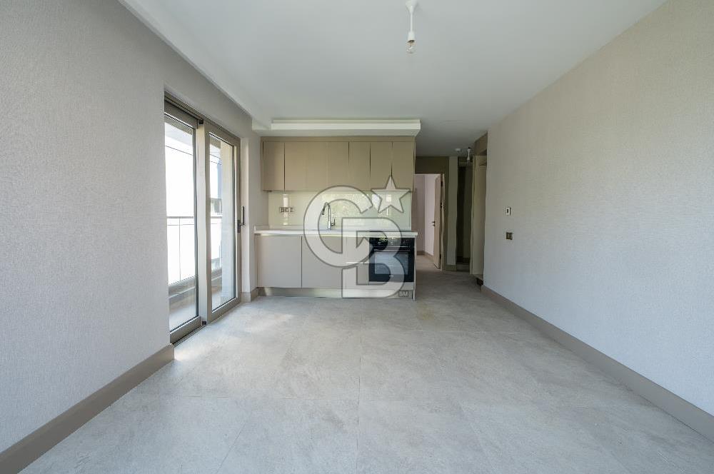TBMM KARŞISI MANOLYA REZİDANS GÜVENLİKLİ BALKONLU KÖŞE 1+1 KİRALIK