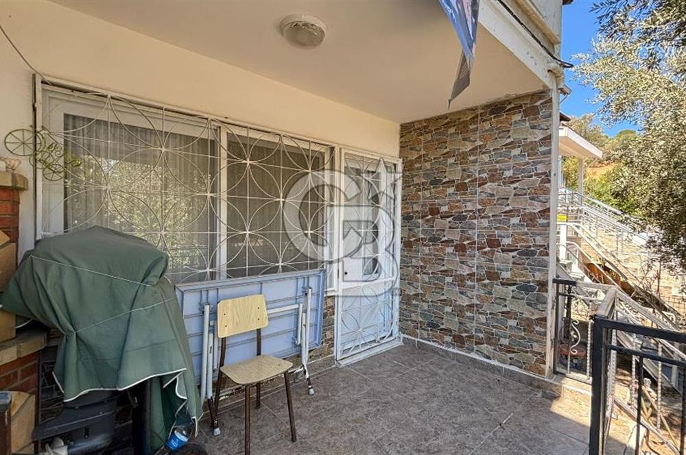 İzmir Yeni Foça Doktorlar Sitesi Satılık 2+1 Dubleks Villa CB PH