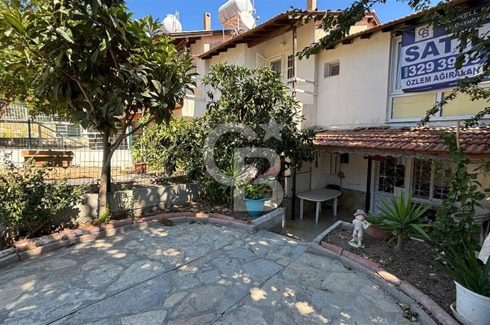 İzmir Yeni Foça Doktorlar Sitesi Satılık 2+1 Dubleks Villa CB PH