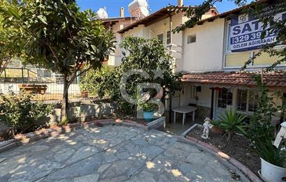 İzmir Yeni Foça Doktorlar Sitesi Satılık 2+1 Dubleks Villa CB PH