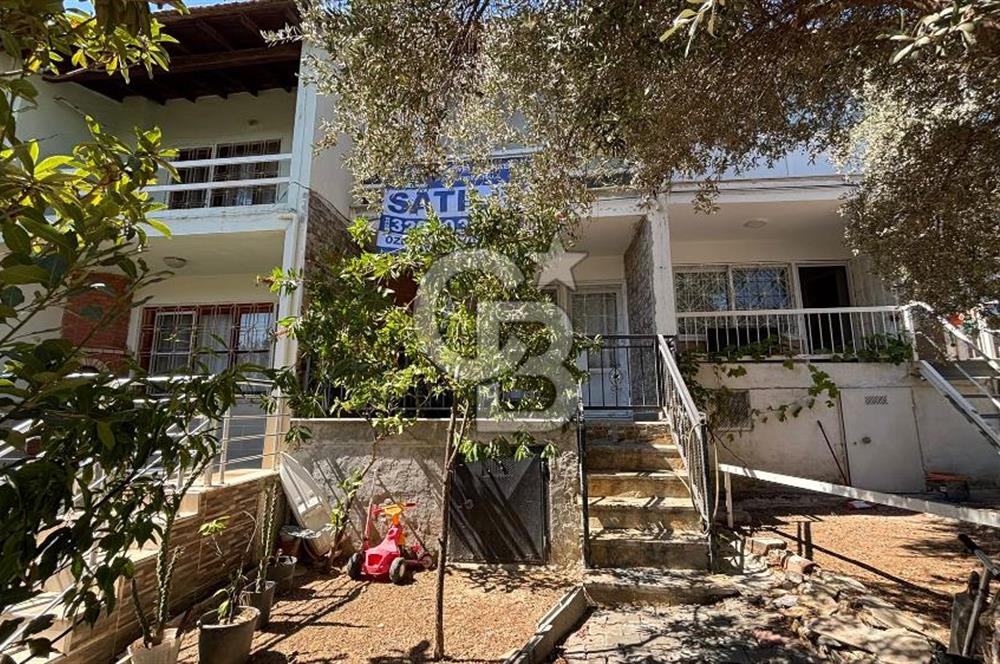 İzmir Yeni Foça Doktorlar Sitesi Satılık 2+1 Dubleks Villa CB PH