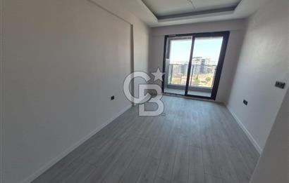 Çiğli Atlas Life Sitesinde Havuzlu K.Otoparklı 2+1 Satılık Daire