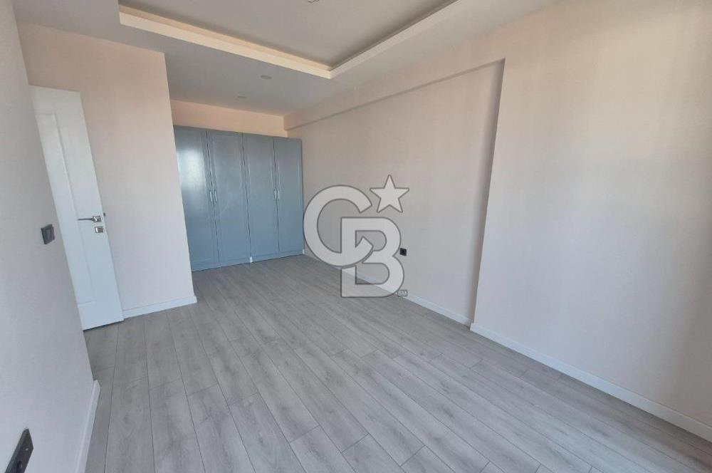 Çiğli Atlas Life Sitesinde Havuzlu K.Otoparklı 2+1 Satılık Daire