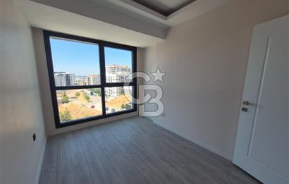Çiğli Atlas Life Sitesinde Havuzlu K.Otoparklı 2+1 Satılık Daire