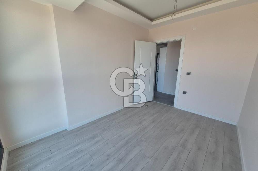 Çiğli Atlas Life Sitesinde Havuzlu K.Otoparklı 2+1 Satılık Daire