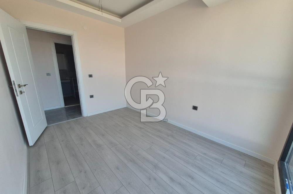 Çiğli Atlas Life Sitesinde Havuzlu K.Otoparklı 2+1 Satılık Daire