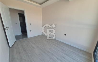 Çiğli Atlas Life Sitesinde Havuzlu K.Otoparklı 2+1 Satılık Daire