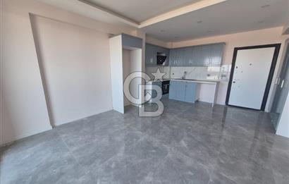 Çiğli Atlas Life Sitesinde Havuzlu K.Otoparklı 2+1 Satılık Daire