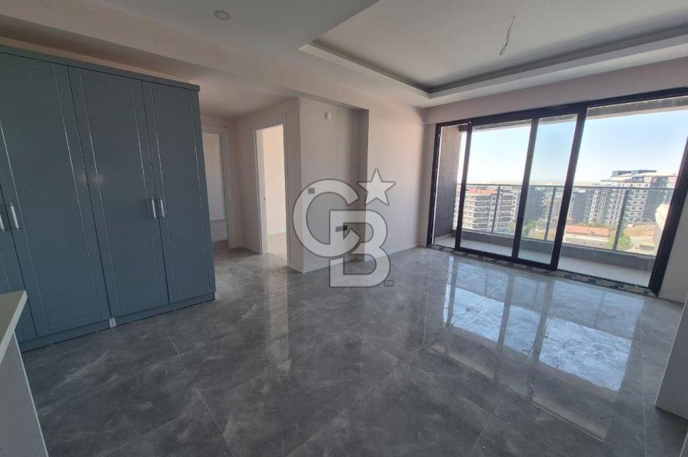 Çiğli Atlas Life Sitesinde Havuzlu K.Otoparklı 2+1 Satılık Daire