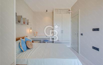Urla M. Fevzi Çakmak'ta Satılık Sıfır 5+1 Forlex Villa