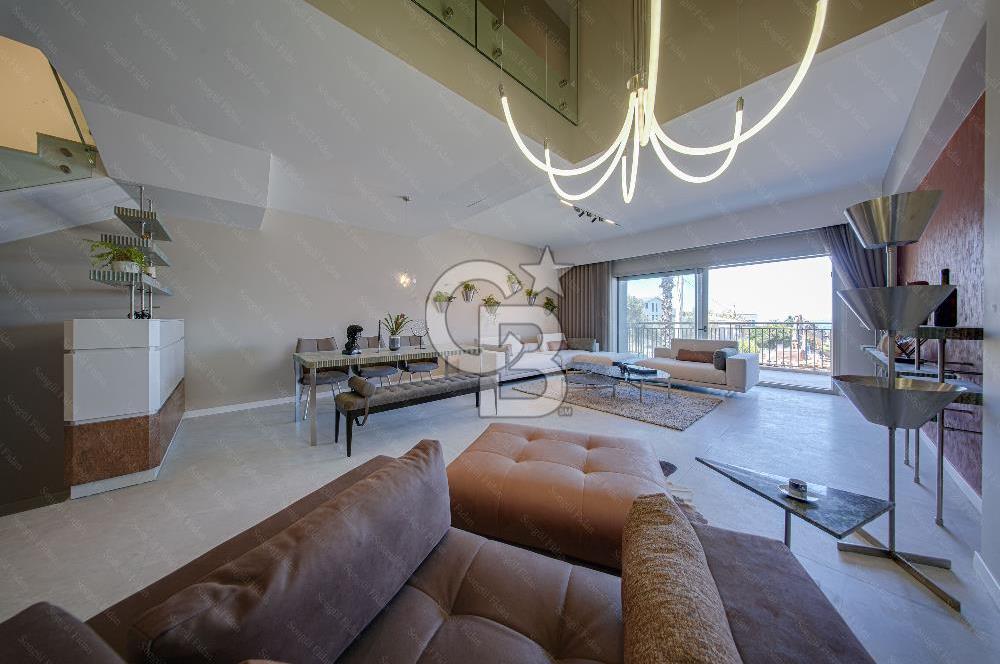 Urla M. Fevzi Çakmak'ta Satılık Sıfır 5+1 Forlex Villa
