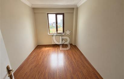 Yaşamkent Merkezde Kiralık 4+1 Geniş Daire