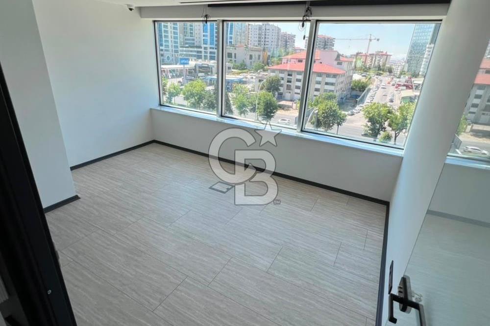 KONYA YOLUNA CEPHE KAYA PLAZADA FULL MODERN YAPILI KİRALIK 500m2 OFİS