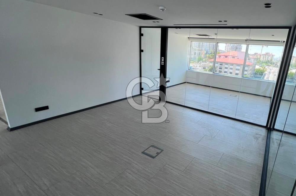 KONYA YOLUNA CEPHE KAYA PLAZADA FULL MODERN YAPILI KİRALIK 500m2 OFİS