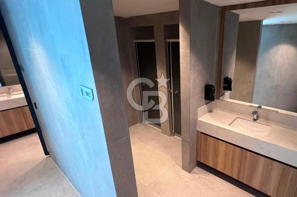 KONYA YOLUNA CEPHE KAYA PLAZADA FULL MODERN YAPILI KİRALIK 500m2 OFİS