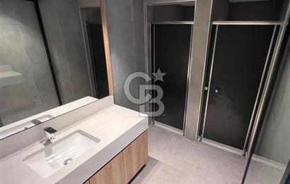 KONYA YOLUNA CEPHE KAYA PLAZADA FULL MODERN YAPILI KİRALIK 500m2 OFİS