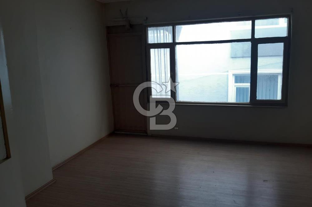 GEMLİK İSTİKLAL CD'DE 230M2(NET) MERKEZİ KONUMDA SATILIK DAİRE.