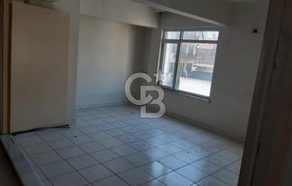 GEMLİK İSTİKLAL CD'DE 230M2(NET) MERKEZİ KONUMDA SATILIK DAİRE.