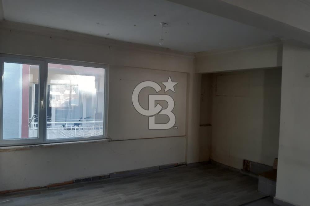 GEMLİK İSTİKLAL CD'DE 230M2(NET) MERKEZİ KONUMDA SATILIK DAİRE.